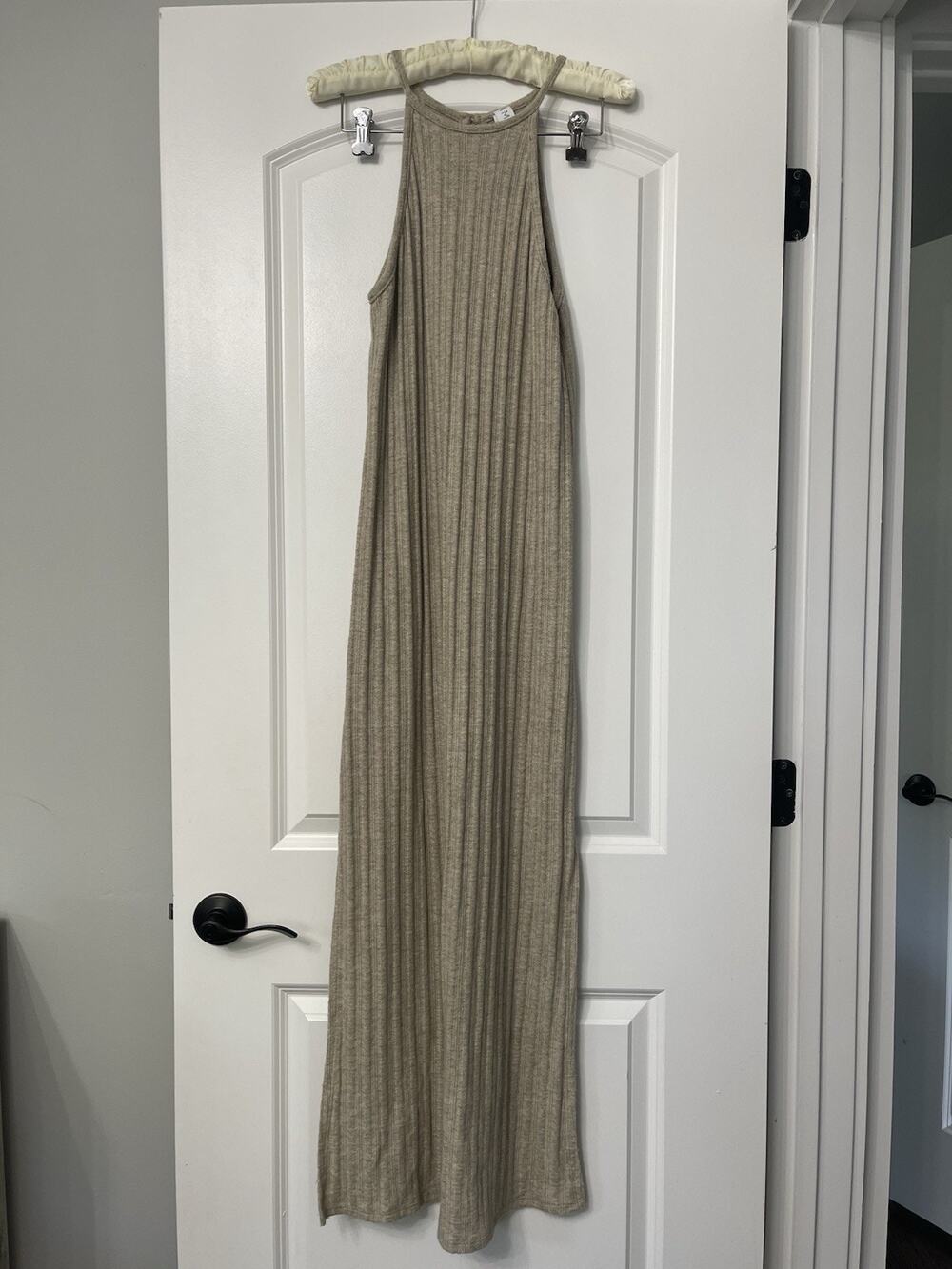 AMADI Taupe Ribbed Halter Maxi Dress Size M Minimalist Neutral USA Mad Preppy